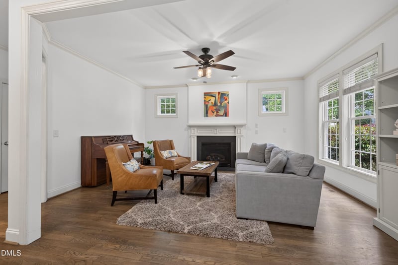441 Marsh Landing Dr, Holly Springs, NC 27540