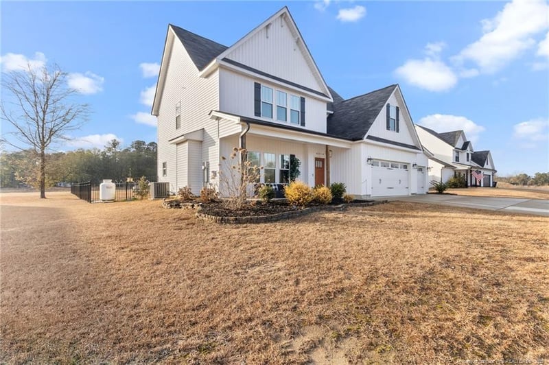 4410 Ben Burns Ln, Hope Mills, NC 28348