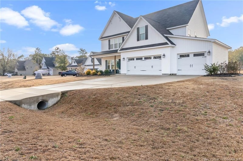 4410 Ben Burns Ln, Hope Mills, NC 28348