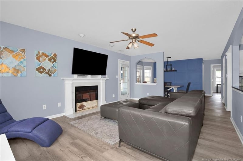 4410 Rose Meadow Dr, Hope Mills, NC 28348