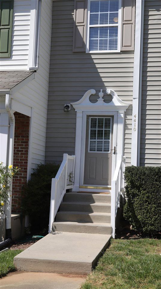 4410 Vienna Crest Dr, Raleigh, NC 27613