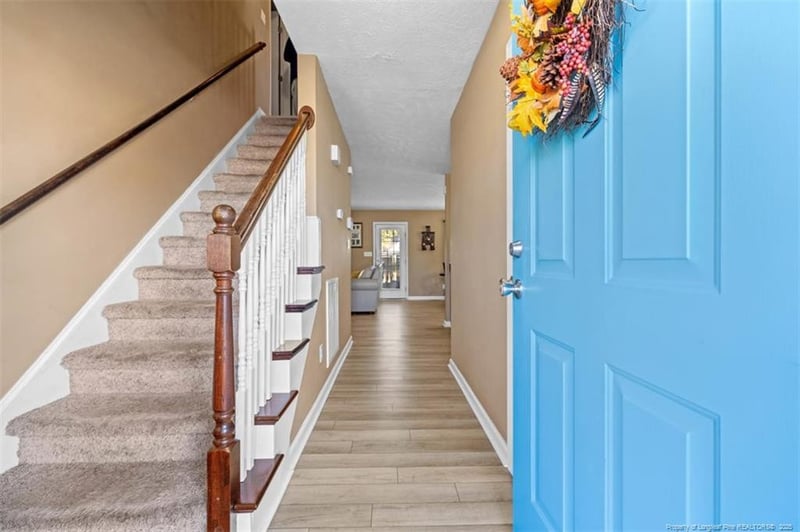 4411 Round Stone Ct, Hope Mills, NC 28348