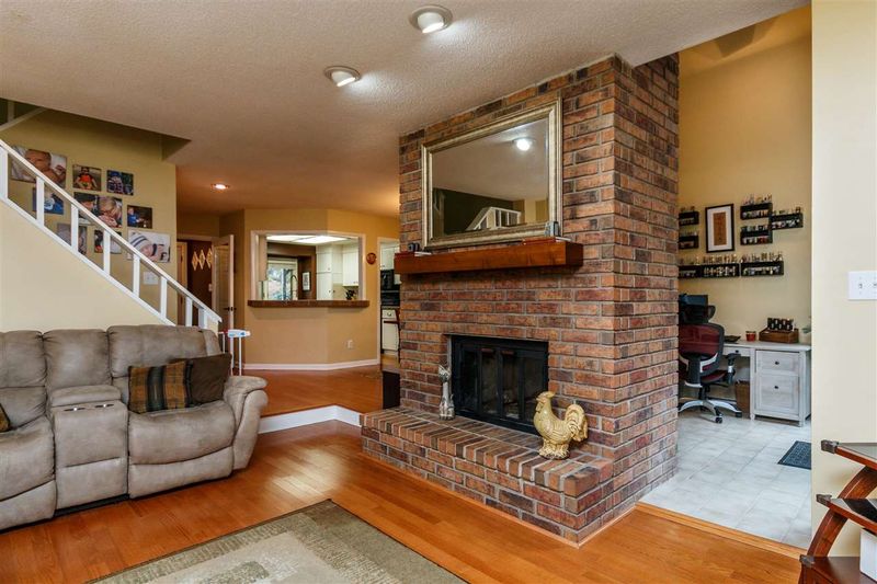4411 Sunscape Ln, Raleigh, NC 27613