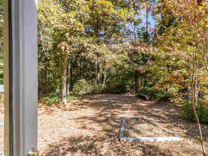 4412 Trenton Rd, Chapel Hill, NC 27517