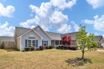 4413 Battle Forest Rd, Hope Mills, NC 28438