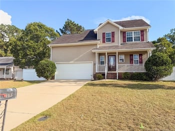4413 Scenic Pines Dr, Hope Mills, NC 28348