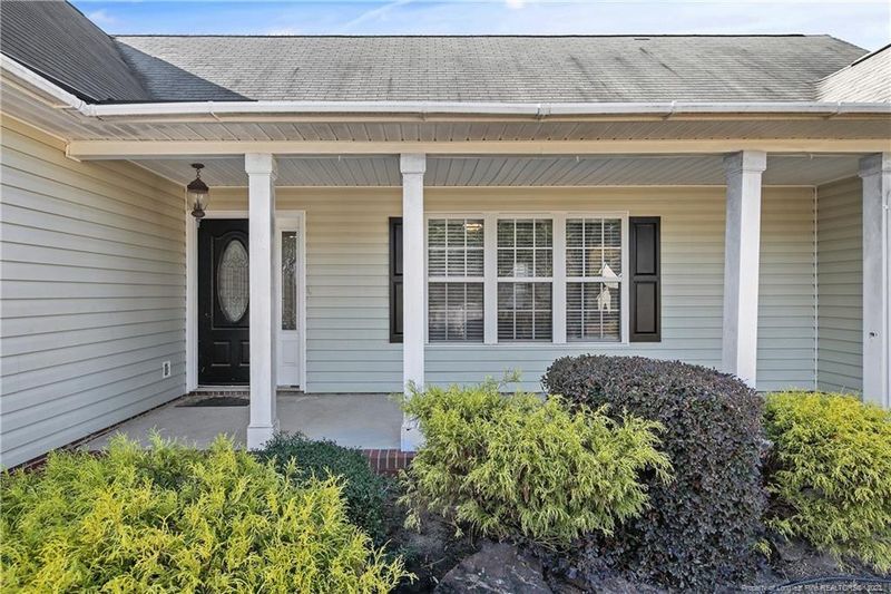 4414 Clifton Dr, Hope Mills, NC 28348