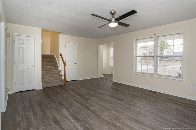 4415 Pensacola Dr, Hope Mills, NC 28348