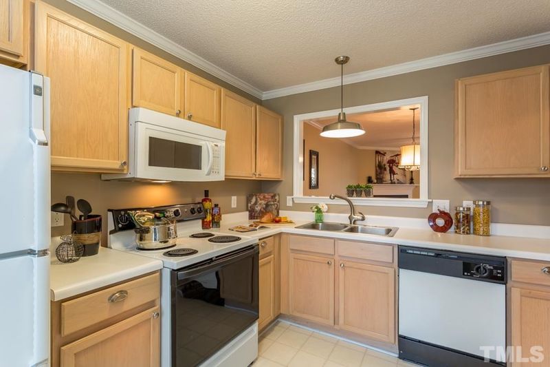 4416 Antique Ln, Raleigh, NC 27616