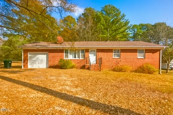 4416 Ridge Dr, Fuquay Varina, NC 27526