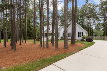 4416 Thistlehill Ct, Raleigh, NC 27616