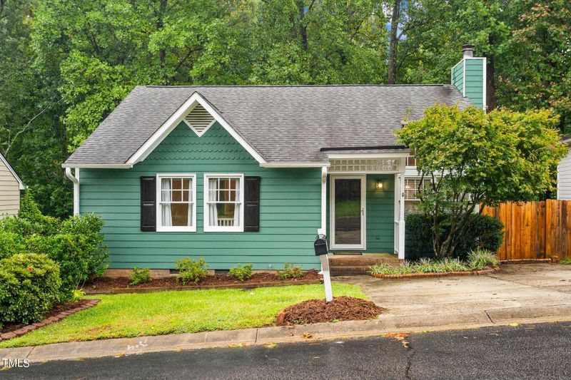 4416 Timberhurst Dr, Raleigh, NC 27612