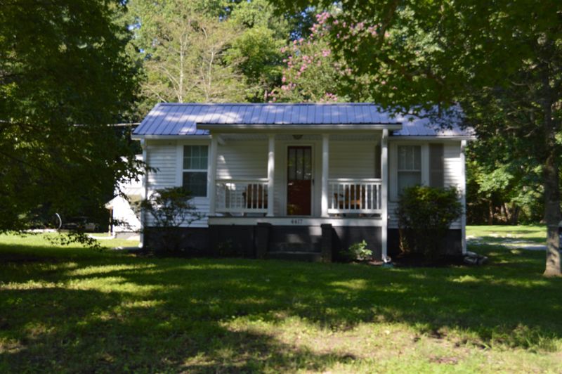 4417 Oxford Rd, Roxboro, NC 27574