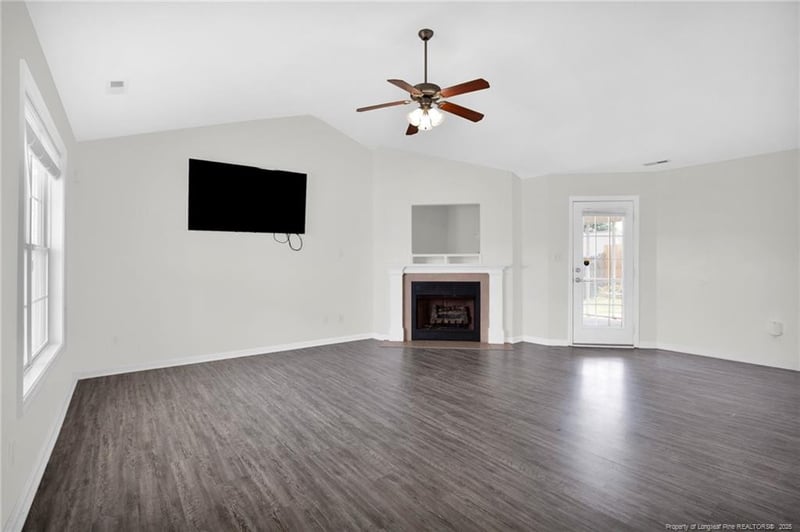 4418 Rose Meadow Dr, Hope Mills, NC 28348