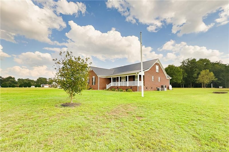 4419 Cameron Rd, Hope Mills, NC 28348