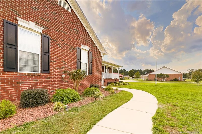 4419 Cameron Rd, Hope Mills, NC 28348