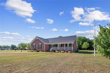 4419 Cameron Rd, Hope Mills, NC 28348