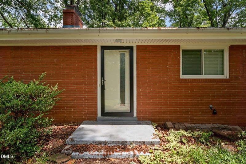 4419 Laurel Hills Rd, Raleigh, NC 27612