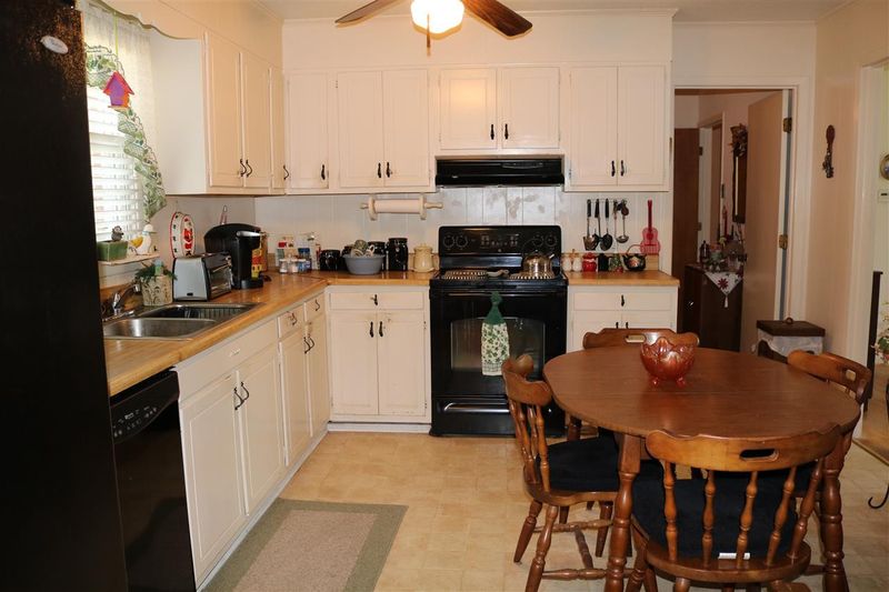 442 Avenue Rd, Smithfield, NC 27577