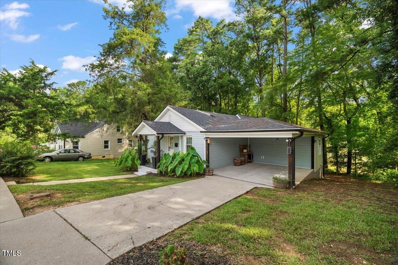 442 Stallings St, Clayton, NC 27520