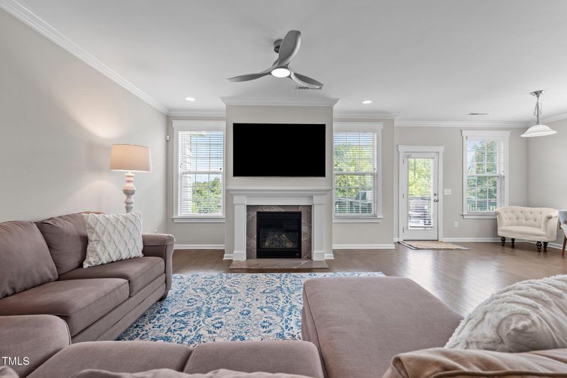 4420 Bonnie Loch Dr, Burlington, NC 27215