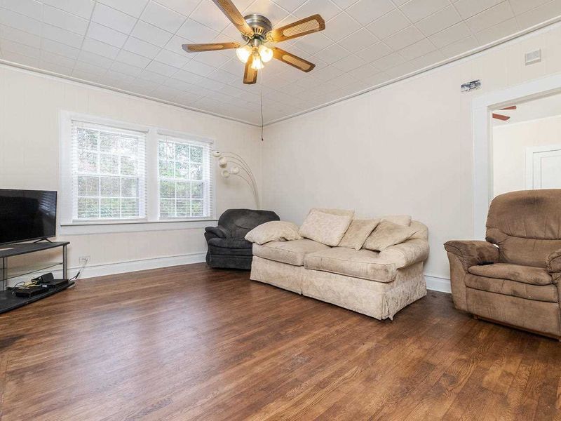 4420 Denfield St, Durham, NC 27704