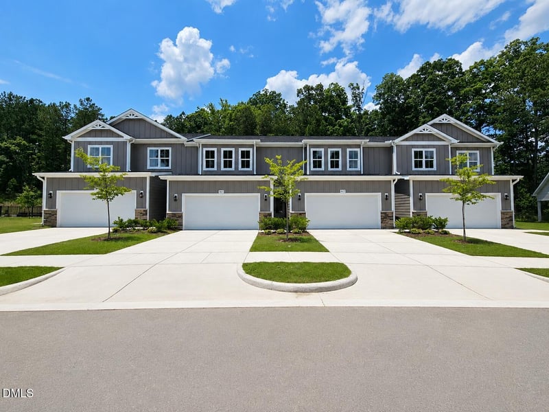 4421 Dominion Crest Dr, Apex, NC 27523