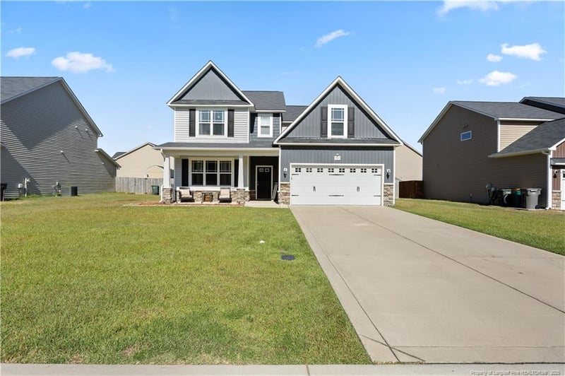 4422 Narrow Pine Ct, Hope Mills, NC 28371