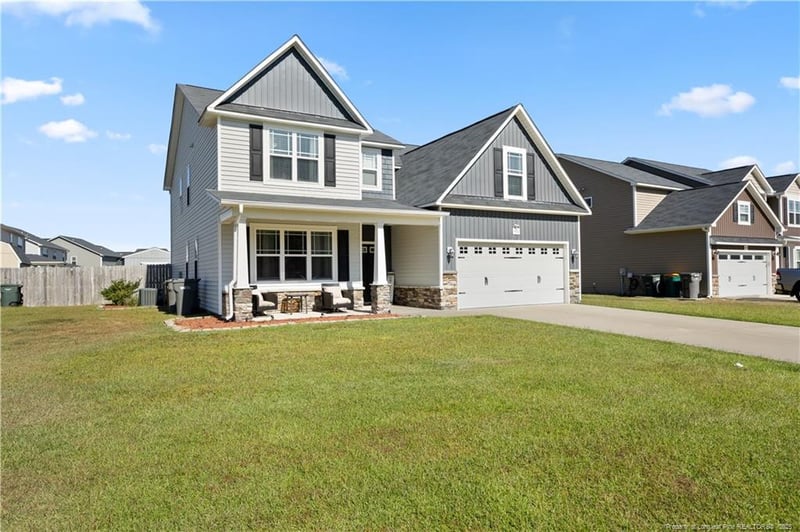 4422 Narrow Pine Ct, Hope Mills, NC 28371