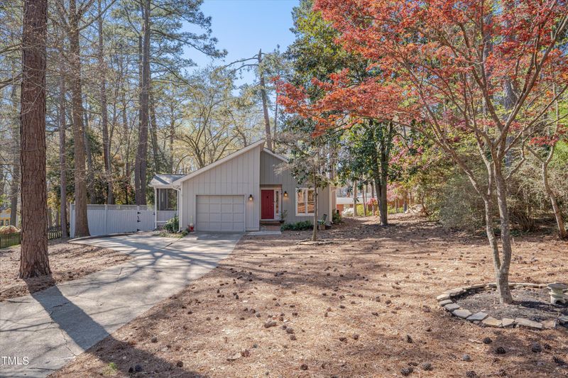 4423 Memorial Dr, Raleigh, NC 27612