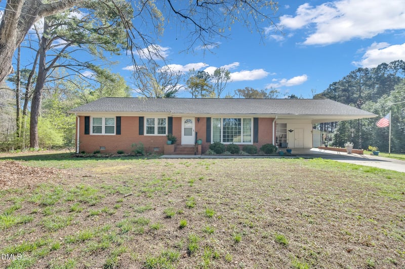 4424 Ridge Dr, Fuquay Varina, NC 27526