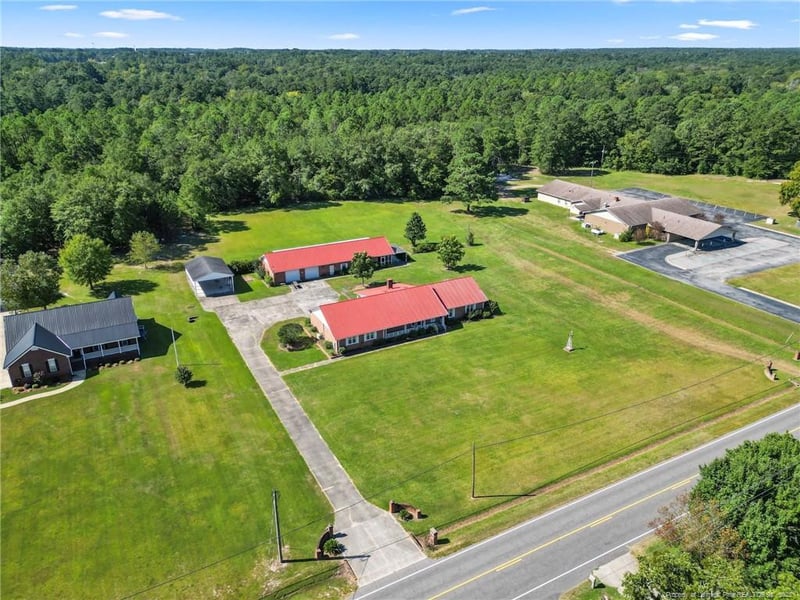 4425 Cameron Rd, Hope Mills, NC 28348