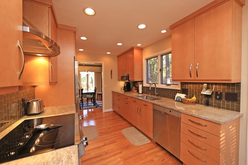 4425 Highgate Dr, Durham, NC 27713