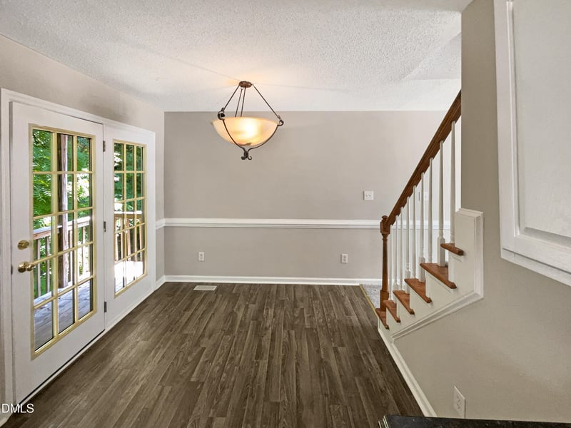 4425 Woodlawn Dr, Raleigh, NC 27616