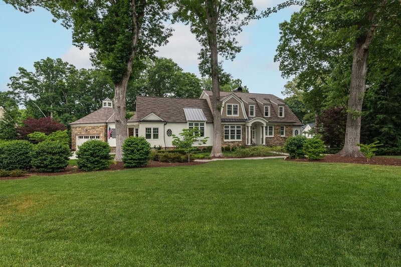 4427 Laurel Hills Rd, Raleigh, NC 27612