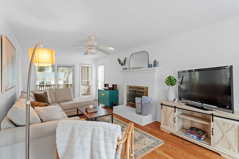 4428 Liverpool Ln, Raleigh, NC 27604
