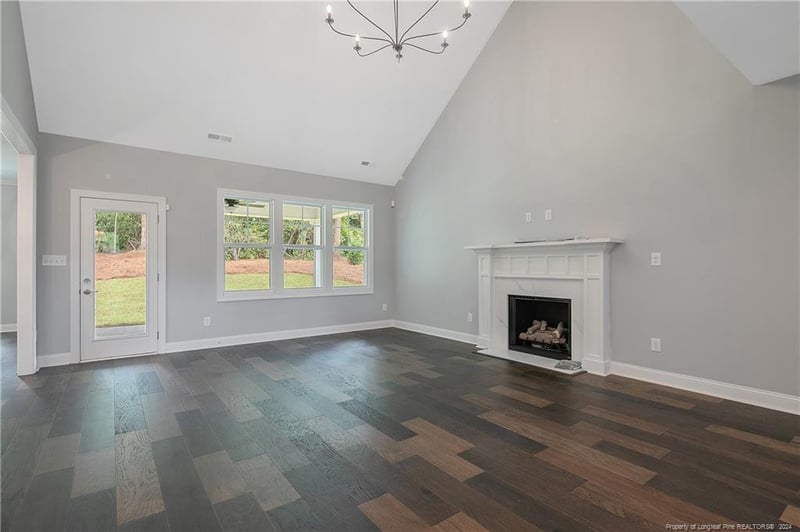 443 Holly Ln, Fayetteville, NC 28305