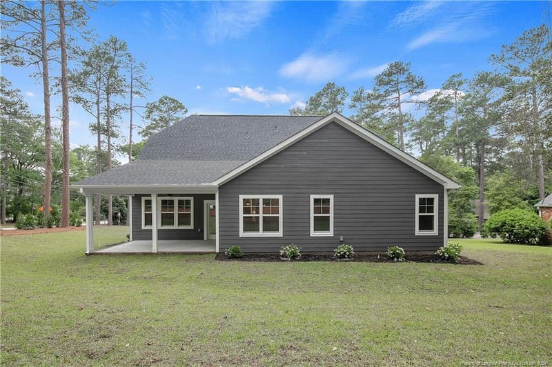 443 Holly Ln, Fayetteville, NC 28305