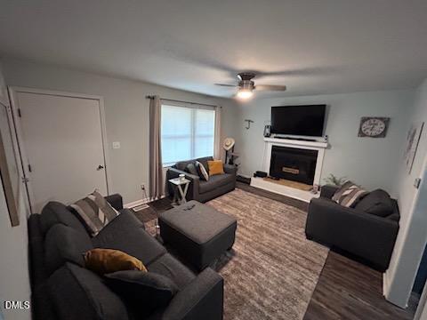 443 Park Ave, Youngsville, NC 27596