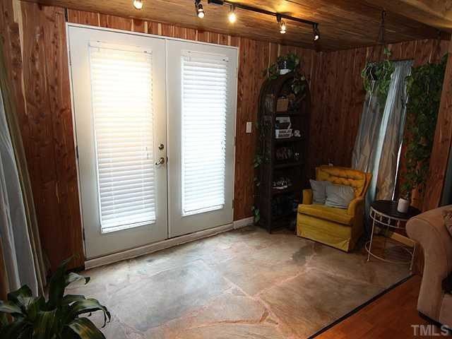 4432 Manns Chapel Rd, Chapel Hill, NC 27516