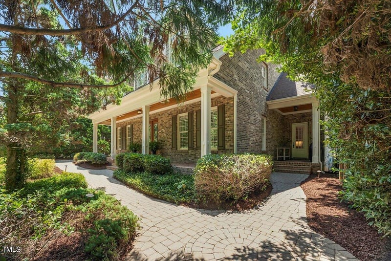 4433 Harbourgate Dr, Raleigh, NC 27612