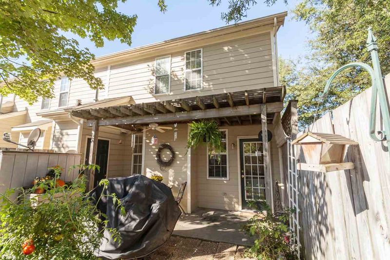 4434 Pottery Ln, Raleigh, NC 27616