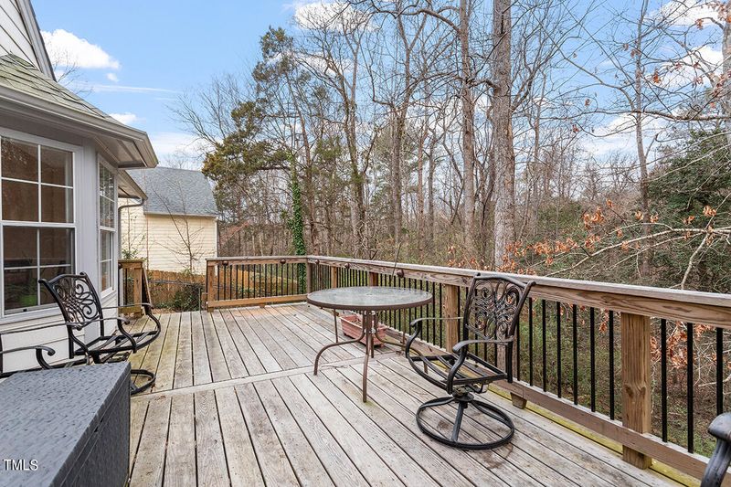 4437 Labrador Dr, Raleigh, NC 27616