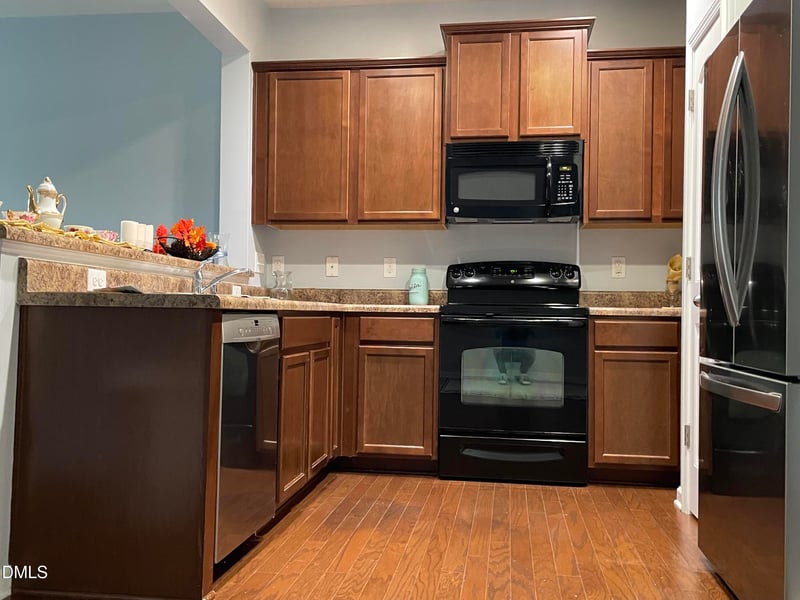 4438 Hillsgrove Rd, Wake Forest, NC 27587