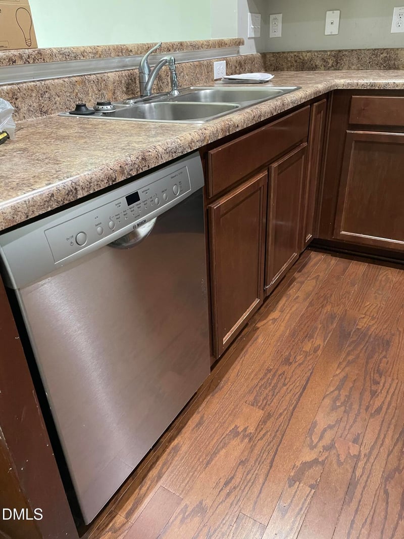 4438 Hillsgrove Rd, Wake Forest, NC 27587