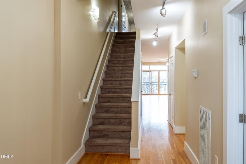 444 Blount St #328, Raleigh, NC 27601
