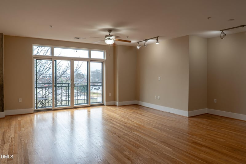 444 Blount St #328, Raleigh, NC 27601