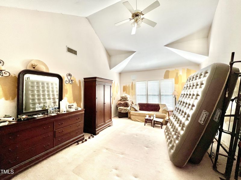 444 Center Pointe Dr, Cary, NC 27513