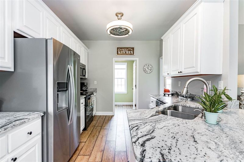 444 Galaxy Dr, Garner, NC 27529