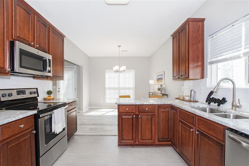 4442 Snowcrest Ln, Raleigh, NC 27616